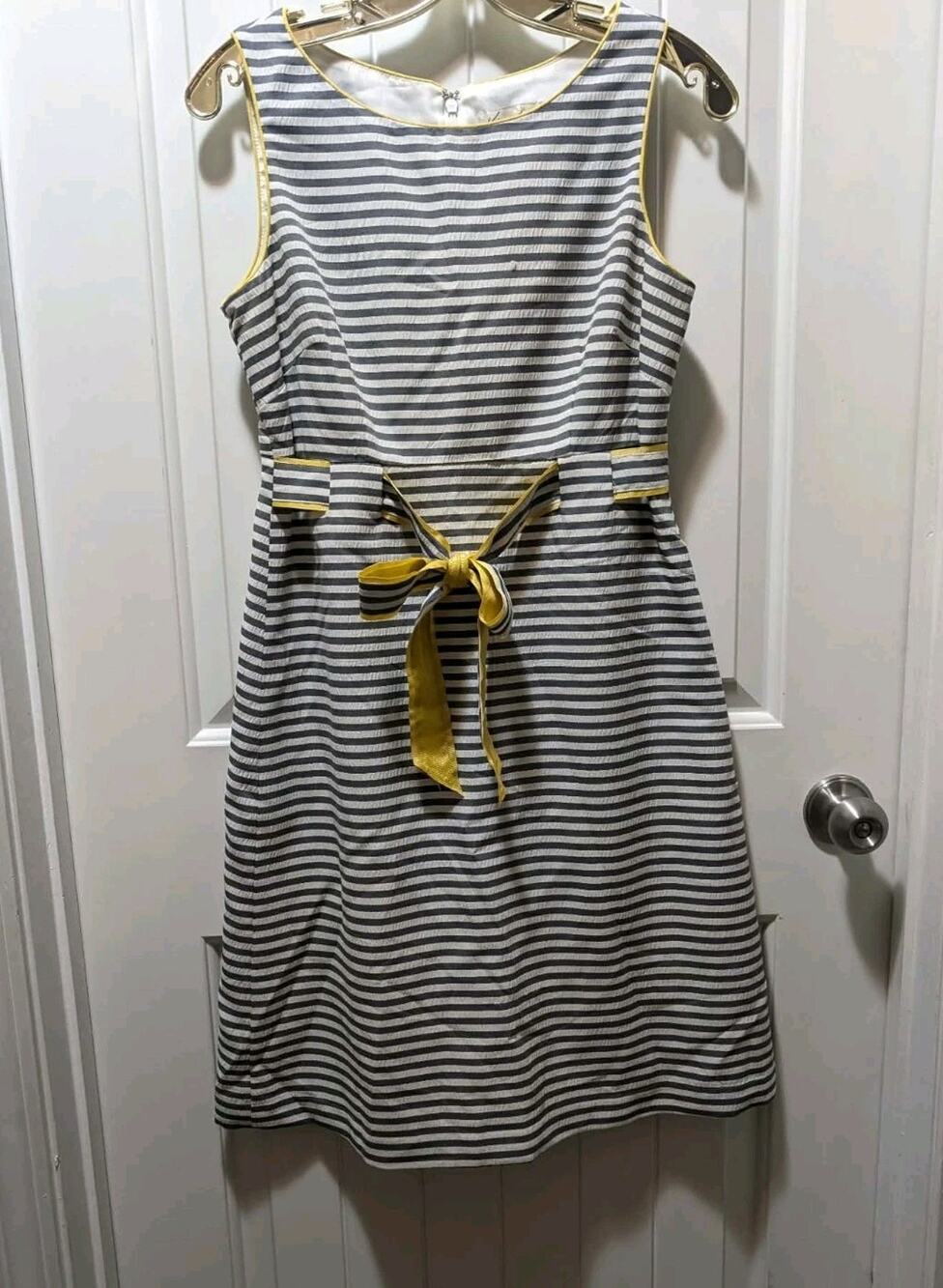 Kim Rodgers Striped Sleeveless Dress Size 6 Grey White Yellow Trim Spring Summer